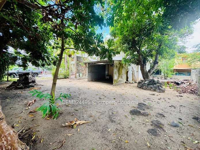 À Vendre – Propriété À Fort Potentiel Commercial À Grand-Baie