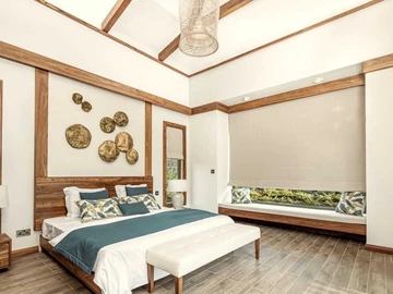 4 Bedroom Villa