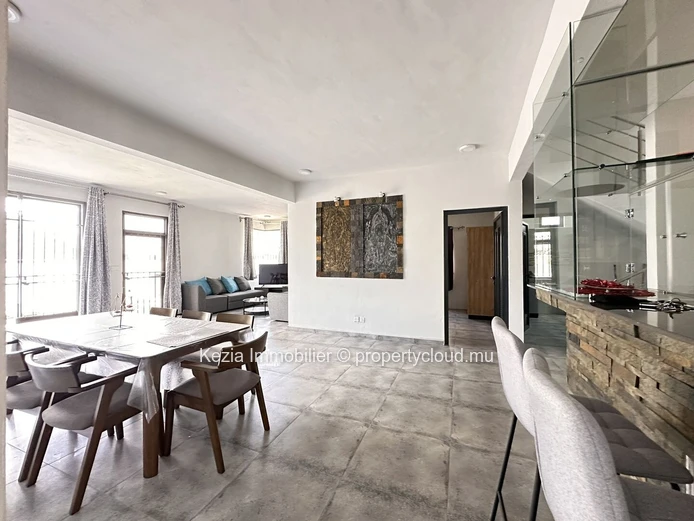 Modern Duplex Near The Beach