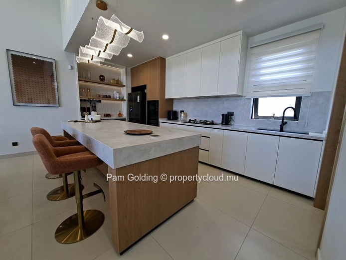 Grand Baie – Maison à vendre – Pam Golding Mauritius