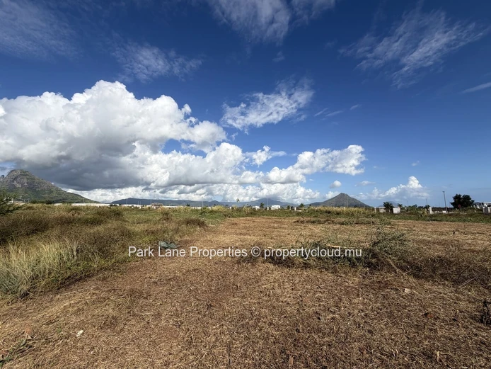 Great plot in new east close to UNICITI