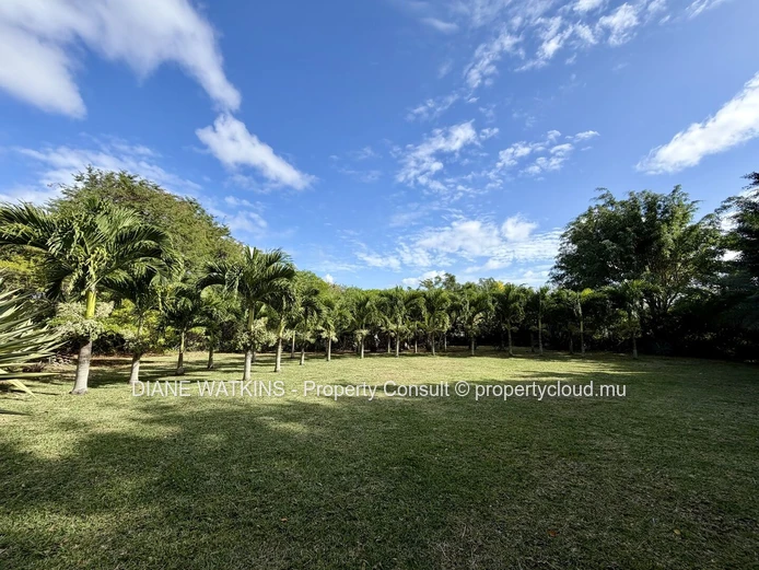 À Vendre – Charmante Maison de Caractère avec Vue Panoramique sur l’Océan et les Montagnes à Sorèze
