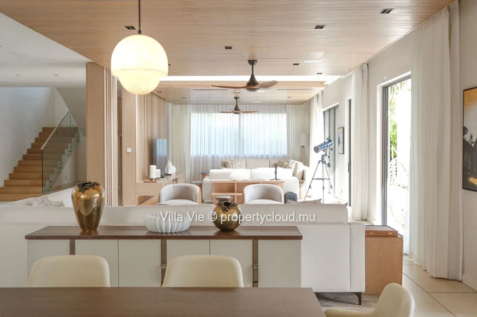 Pointe de Flacq - Upscale 6-bedroom villa