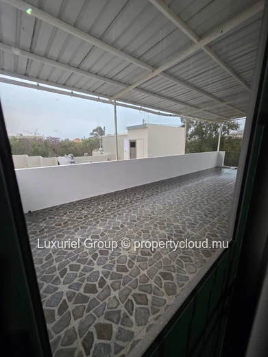 Spacieuse villa familiale avec terrasse et garage – Mont Choisy