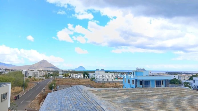 For Sale: 4-Bedroom Villa, Flic en Flac, Mauritius