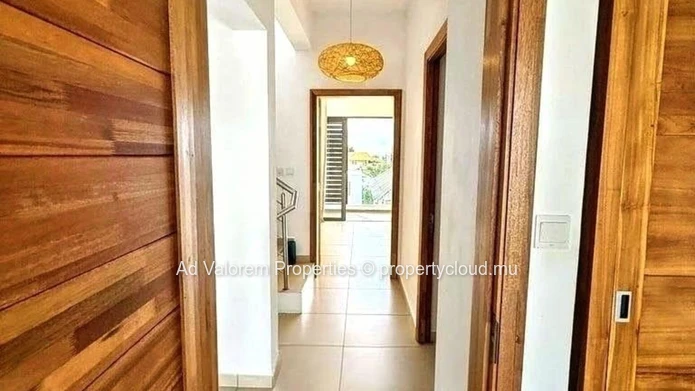 Duplex for Rent with View in Flic en Flac