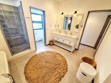 Appartement de 4 Chambres