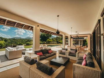 4 Bedroom Villa