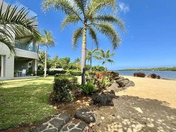 For Sale - 3 Bedroom Beachfront Apartment in Black River