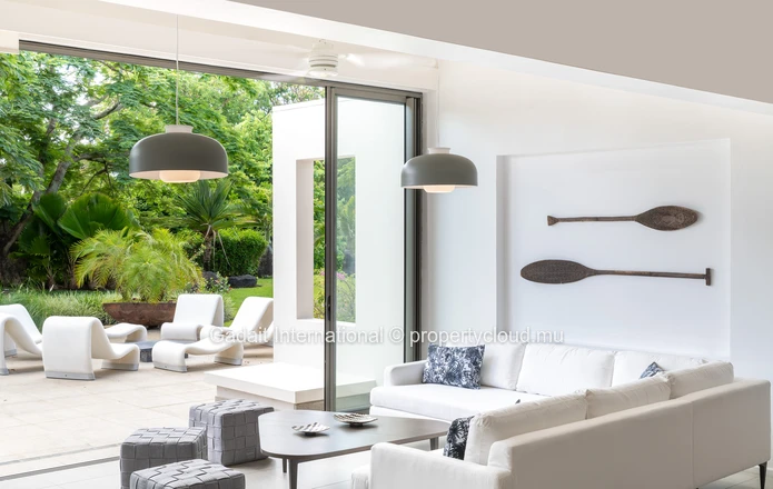 Villa d'exception avec piscine à vendre – Un joyau immobilier au cœur de Beau Champ