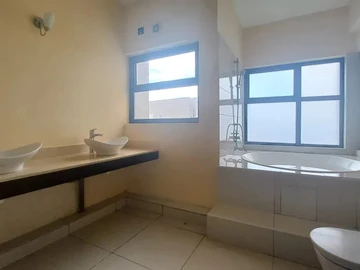 Appartement de 4 Chambres