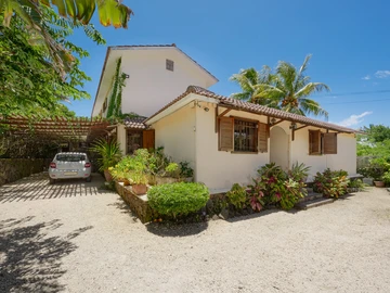 4 Bedroom Villa