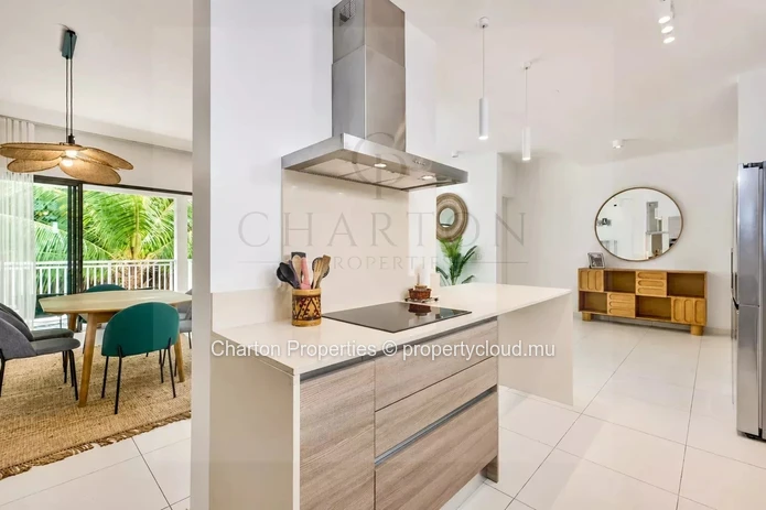 Appartement de 3 chambres en suite avec un vaste balcon à Pereybère