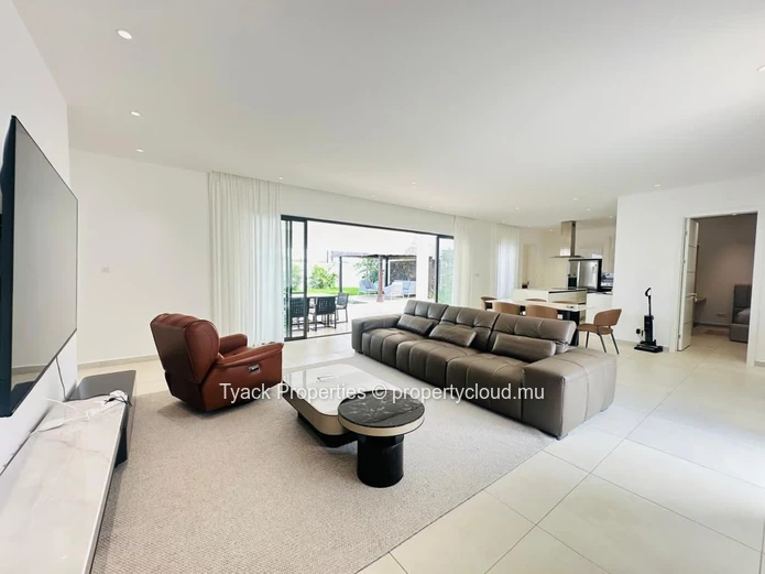 Villa PDS de Luxe 3 Chambres en Suite avec Piscine à Vendre à Grand Baie
