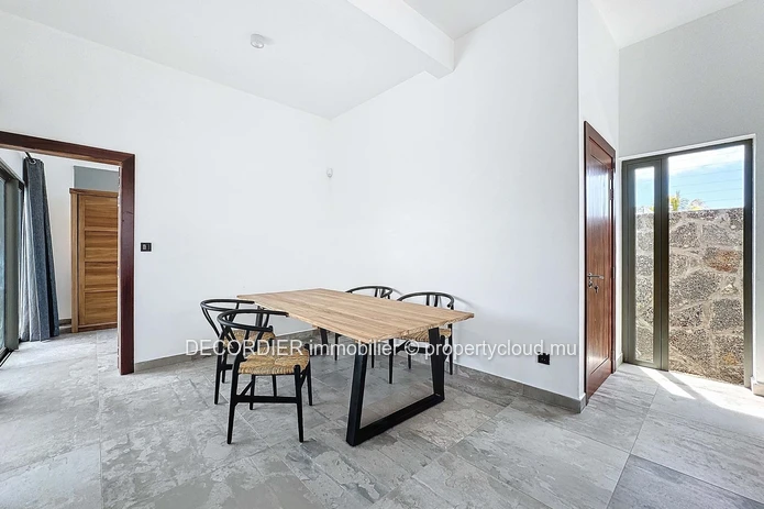 For Rent – Chemin Vingt Pieds, Grand Baie