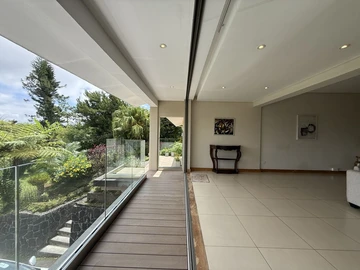 4 Bedroom Townhouse, Duplex