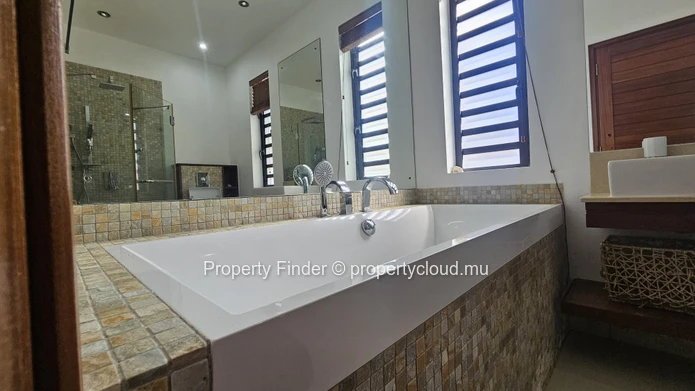 Appartement en bord de mer de 3 chambres à louer à long terme – Côte Ouest, Mauritius