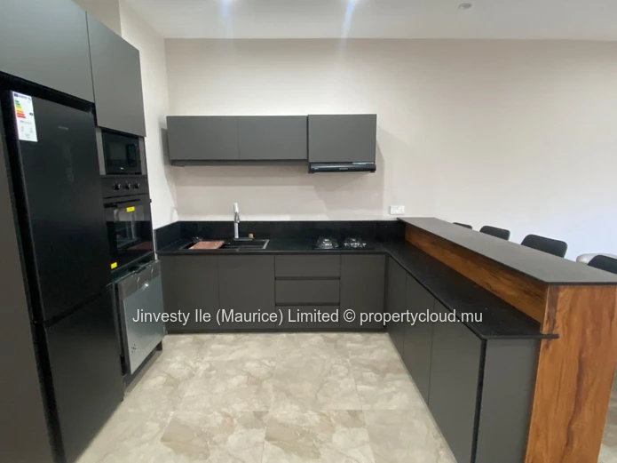 Palmea Flic en Flac - Furnished 3-bedroom penthouse, partial sea views - USD 600,000