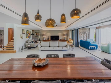 4 Bedroom Villa