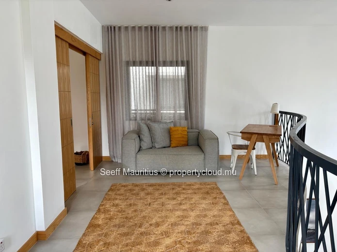 Appartement moderne avec piscine privée et terrasse