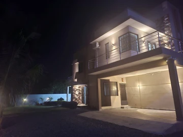 4 Bedroom Villa
