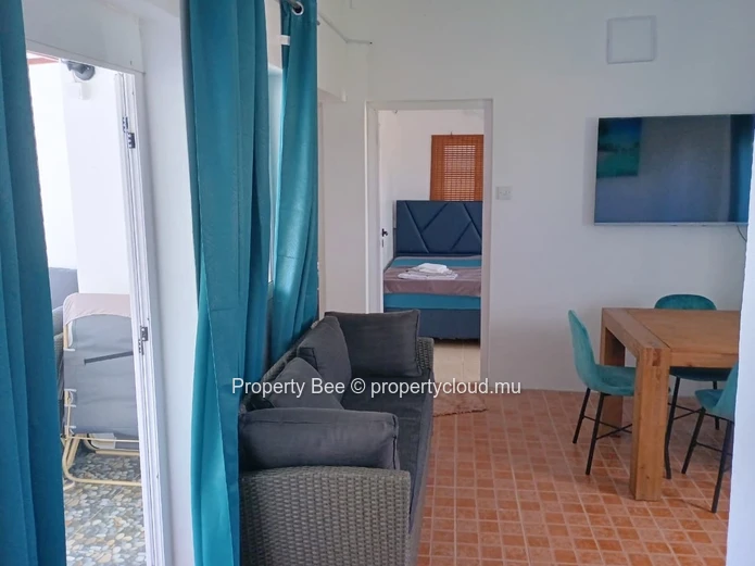 4 Beachfront Tourist Apartments on State-Land on Sale Altogether