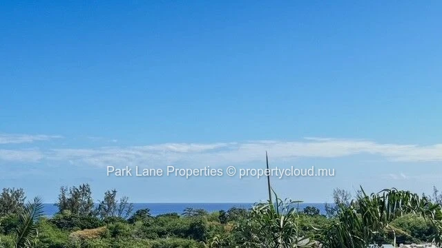 Beautiful double storey house with sea view in Albion