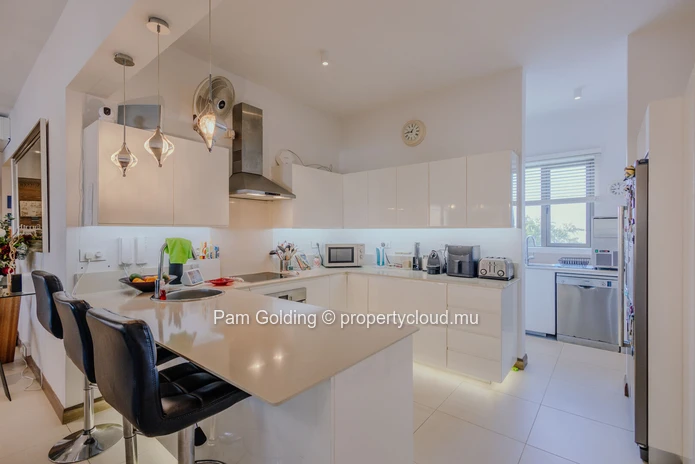 Penthouse de luxe 3 chambres face à la plage à Pereybere – Accès privé à la plage au AO Residences