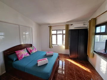 Maison de 8 Chambres