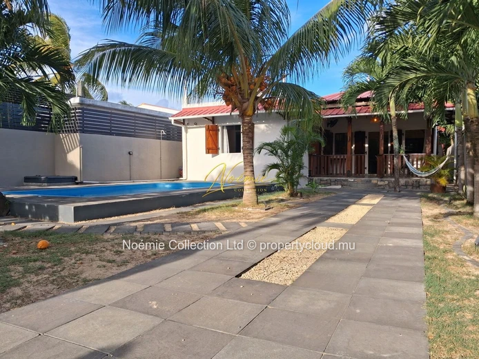 3-Bedroom Furnished Villa with Private Pool in Bain Boeuf