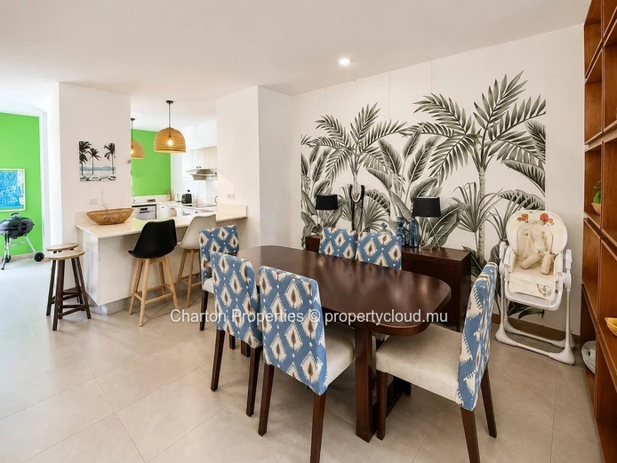 Three-bedroom Triplex in the heart of Péreybère, blending tropical elegance and Mauritian way of life