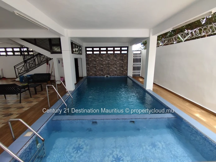 Grand Baie : 2 Appartements De 3 Chambres À Deux Pas De La Plager