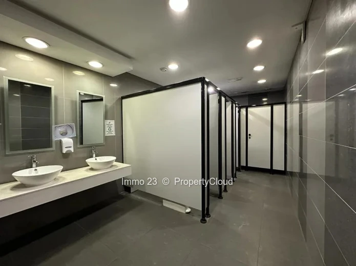Bureau - 750m2 - Eb00e8ne - Ref. BU76780LO