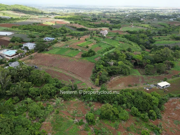 Residential Land with stunning mountain views (Lot 2)