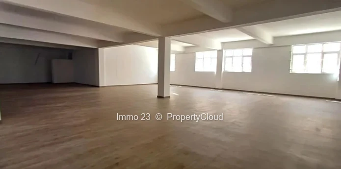 Office - 1000m2 - Port Louis - Ref. BU98616LO