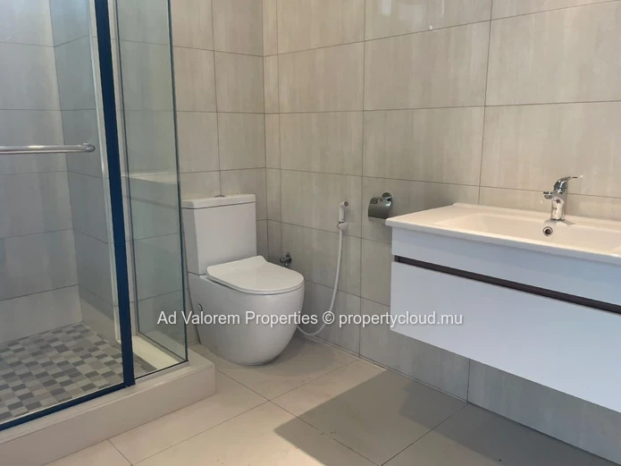 À vendre – Penthouse lumineux avec vue panoramique à Grand Baie !