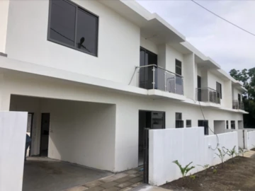 3 Bedroom Townhouse, Duplex