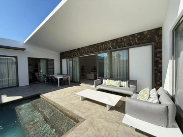 4 Bedroom Villa