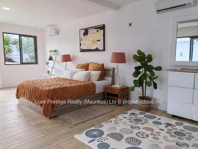 Villa de Luxe Meublée 5 Chambres à Louer à Grand Baie | Piscine Privée | Résidence Sécurisée