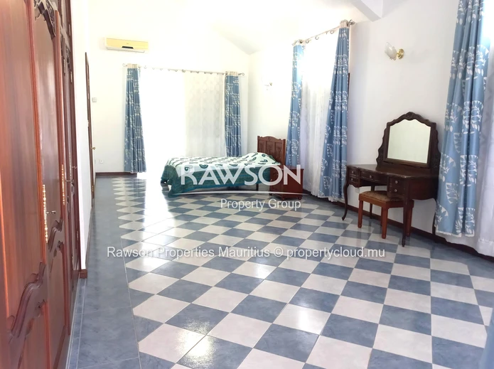 Belle Maison De 4 Chambres | Grand Jardin | À 10 Min À Pied De La Plage | Pointe Aux Canonniers