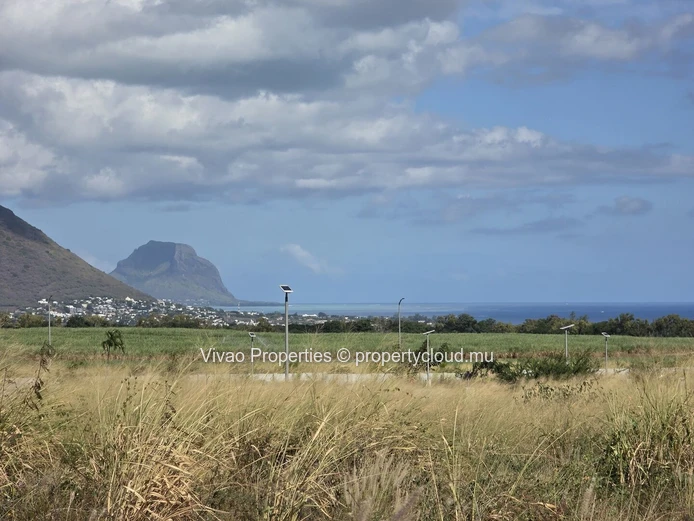 Terrain résidentiel de 783 m² à vendre à Cascavelle