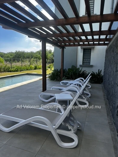 Appartement meublé de 2 chambres avec vue panoramique à louer!