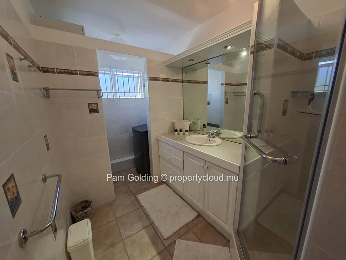 Magnifique duplex de 3 chambres avec piscine privée