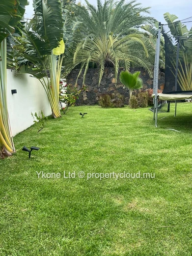 Villa For Sale In Tamarin