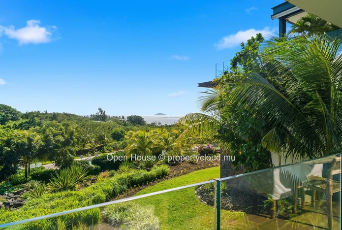 Furnished 3-bedroom apartment with pool for rent in St Antoine