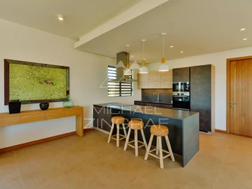 4 Bedroom Villa