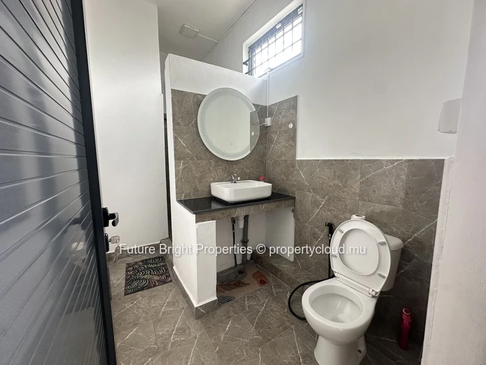 Modern 2-Bedroom Furnished Apartment for Rent in Grand Baie