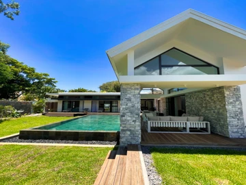 4 Bedroom Villa