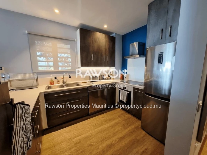Live by the Sea – Modern 3-Bedroom Apartment with Pool