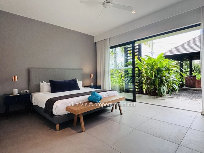 Grand Gaube - 4-bedroom ensuite villa with swimming pool